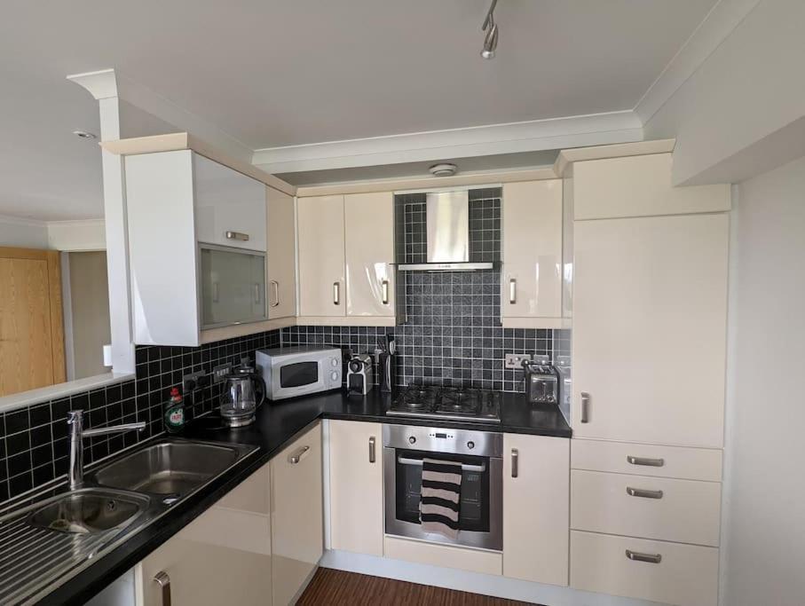 Beautiful 2 Bedroom Flat Overlooking Golf Course 카누스티 외부 사진